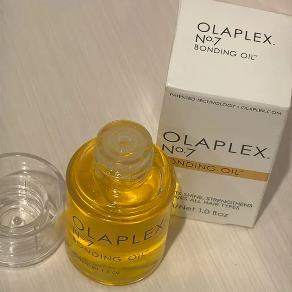 Bundle of OLAPLEX No. 7 Bonding Oil & OLAPLEX No. 8 Bond Intense Moisture Mask